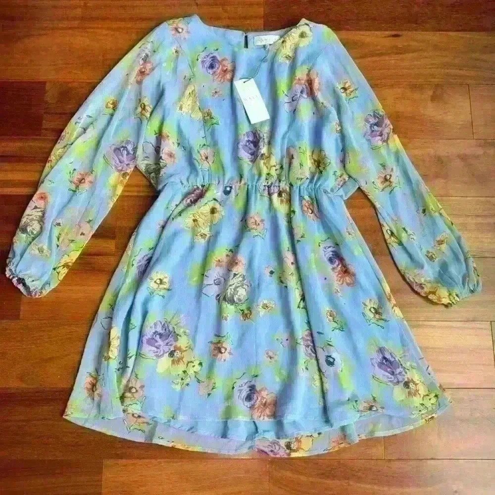 NWT WAYF floral dress